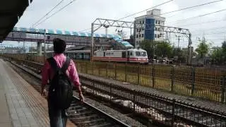 Sunday Morning at Vasai - Capturing the Mumbai bound Double Decker Valsad Passenger