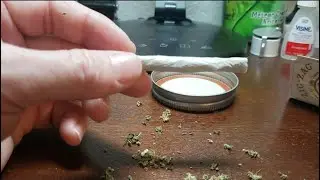 How to roll a joint. easy method