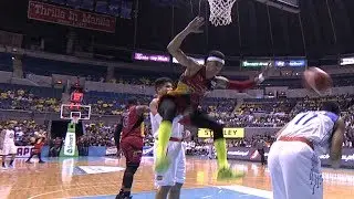 Pogoy and Santos Get Tangled Up In Game 2 | PBA Commissioner&rsquo;s Cup 2017