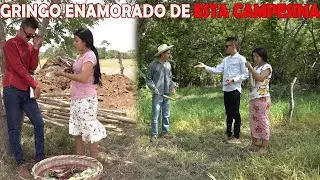 Gringo se enamoro de una campesina, pero odia el campo.