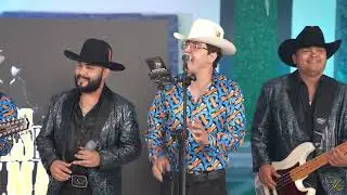Que ya te vas ft Los del Guamuchilito