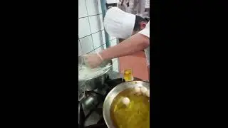 طريقة عمل الزلابية او العومات باسهل طرقة وبااقل تكاليف مع الشيف محمود
