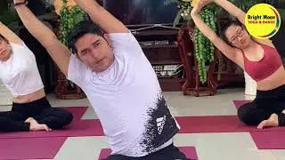 Dynamic Yoga Flow With Master Amit