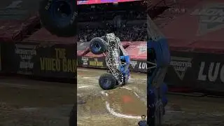 Great Skill #automobile #monstertruck #monsterjam #stunt