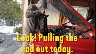 Under the hood: Radiator removal from a Land Cruiser. #bj60 #fj60 #hj60
