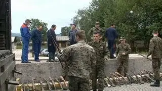 B&oacute;snia tenta controlar armas ilegais