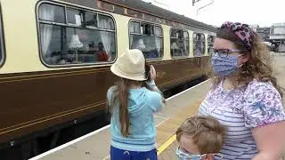Flying Scotsman steaming through Reading