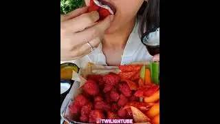 Buffalo Wild Wings New item Doritos Flamin hot ASMR🔥🔥 ASMR #shorts