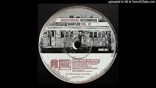 Robb Swinga & Jon Anthoni - Takin&acute; Me (MoodyHouse Recordings)