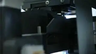 Make Sure the Two Pillar on Cap Can Touch the Back of Print Head of APEX UV Printer
