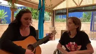 Lady signs song for dying nan- (family left in shock) ( written by Leesa stenton)