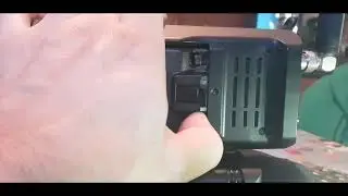 Icom IC-705 Battery installation