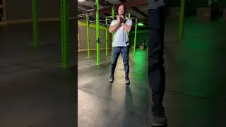 KB Weighted Curtsy Lunge