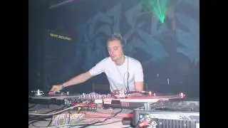 DJ Fresh - Bass Invaders - D&acute;n&acute;B set