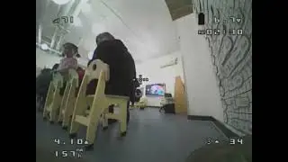 Papalipad ng Mini Drone sa loob ng kindergarten classroom Beijing China