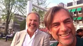 Bert Kuizenga en ik eten in Amsterdam
