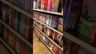 Book Shopping With Me | #booktube