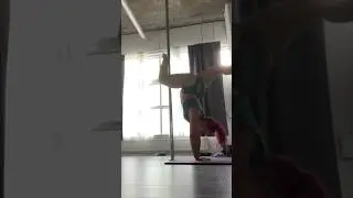 #pdbutterfly #femaleathlete #pole #poledance #fatfit #strongwomen