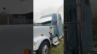 My freightliner classic xl cold start #clean #freightliner #12.7 #detroit #coldstart #dreambig