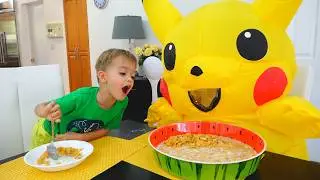Утренняя рутина Влада и Ники с огромной игрушкой