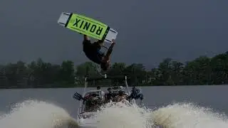 Ronix 2020 District Wakeboard