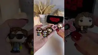 Распаковка kinder joy &laquo;очень странные дела&raquo;