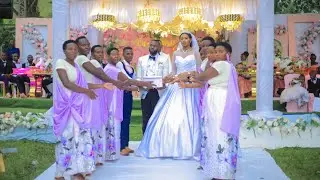 King Elisa 👑  and queen Mumararungu wedding song by Sayuni choir Uganda 