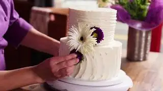 Easy Buttercream Cake Tutorial | Craftsy | Michaels