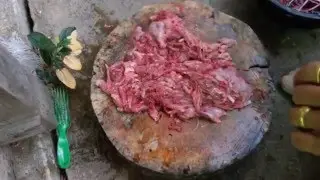 Spicy stir-fried field rat with holy basil, part 1