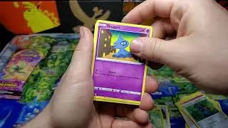 Rainbow Rare Pikachu pulled! - Random Vivid Voltage blisters!