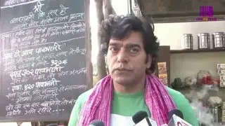 Ashutosh Rana Sells Outside The Court | The Chicken Curry Law