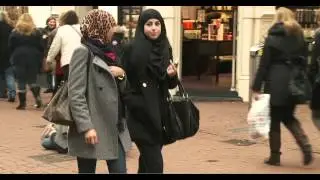 Laying low! Snoggen in Kalverstraat