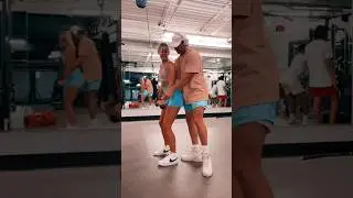 Pov: He helps you finish the set 🤍 #gymcouples #couplegoals