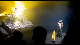 WDBWOTV - A Complete Diversion live - Twenty one Pilots