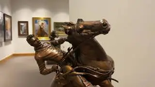 Explore the Live Auction Gallery