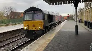 66302 passing Spalding 
