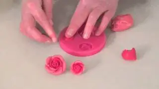 Making marzipan roses