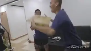CONG TV GOLD PLAY BUTTON LAUGHTRIP