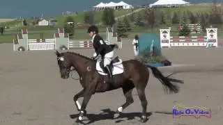 370S Audrey Sanborn on Gentleman's Quarterly JR Training Show Jumping Rebecca Farm July 2017