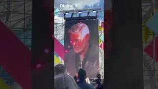 George Clooney in K&ouml;ln mit Barbara Sch&ouml;neberger  auf der B&uuml;hne der Digital X im Mediapark