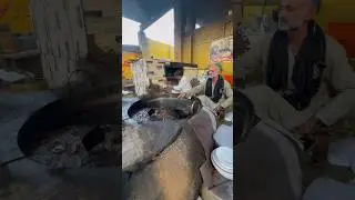 Taru Jabba Ke Mashoor Chapli Kabab | Rambeel Kabab House