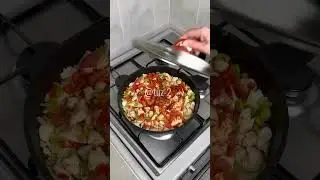 Chicken Saut&eacute; with Mashed Potatoes / Куриное соте с картофельным пюре