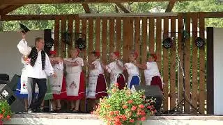 Pusztafalusi Hagyományőrző Népdalkör műsora