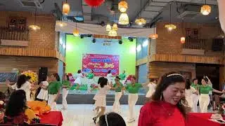 100 Năn cuộc đời ( Đồng Diễn)