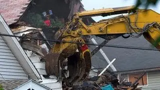 Ariel Castro's 'House of Horrors' Demolished | Michelle Knight Emotional Speech - 8/7/2013