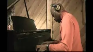 Pianist Earl R. Johnson, Jr. 