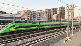 Railfanning near Xi’an station in China