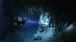 AMPHITRITE :: A Cave Diving Journey (Documentary)