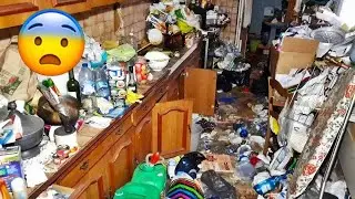 🤮CLEANING A HOARDER NIGHTMARE ROOM! 😨THE MOTHER WAS IMMEDIATELY SCARED OFF