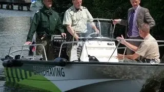 HOW TO - escape the waterpolice in HD !
